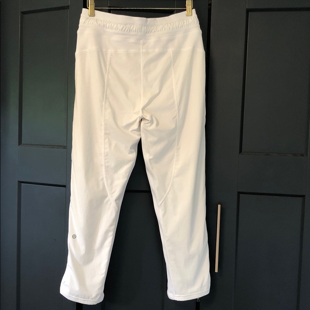 Lululemon Dance Studio White Lined Mid-rise Cropped Pants Size 6, excellent - Picture 7 of 12